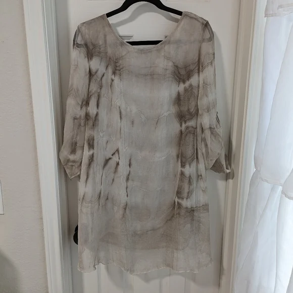 3/$10 Adore Neutral Sequined Flowy Blouse - Picture 6 of 6